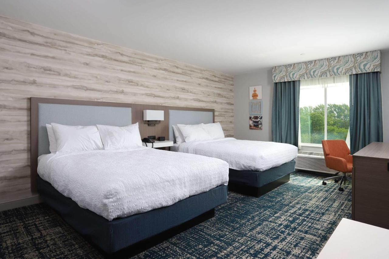 Hampton Inn & Suites Manistee, Mi מראה חיצוני תמונה