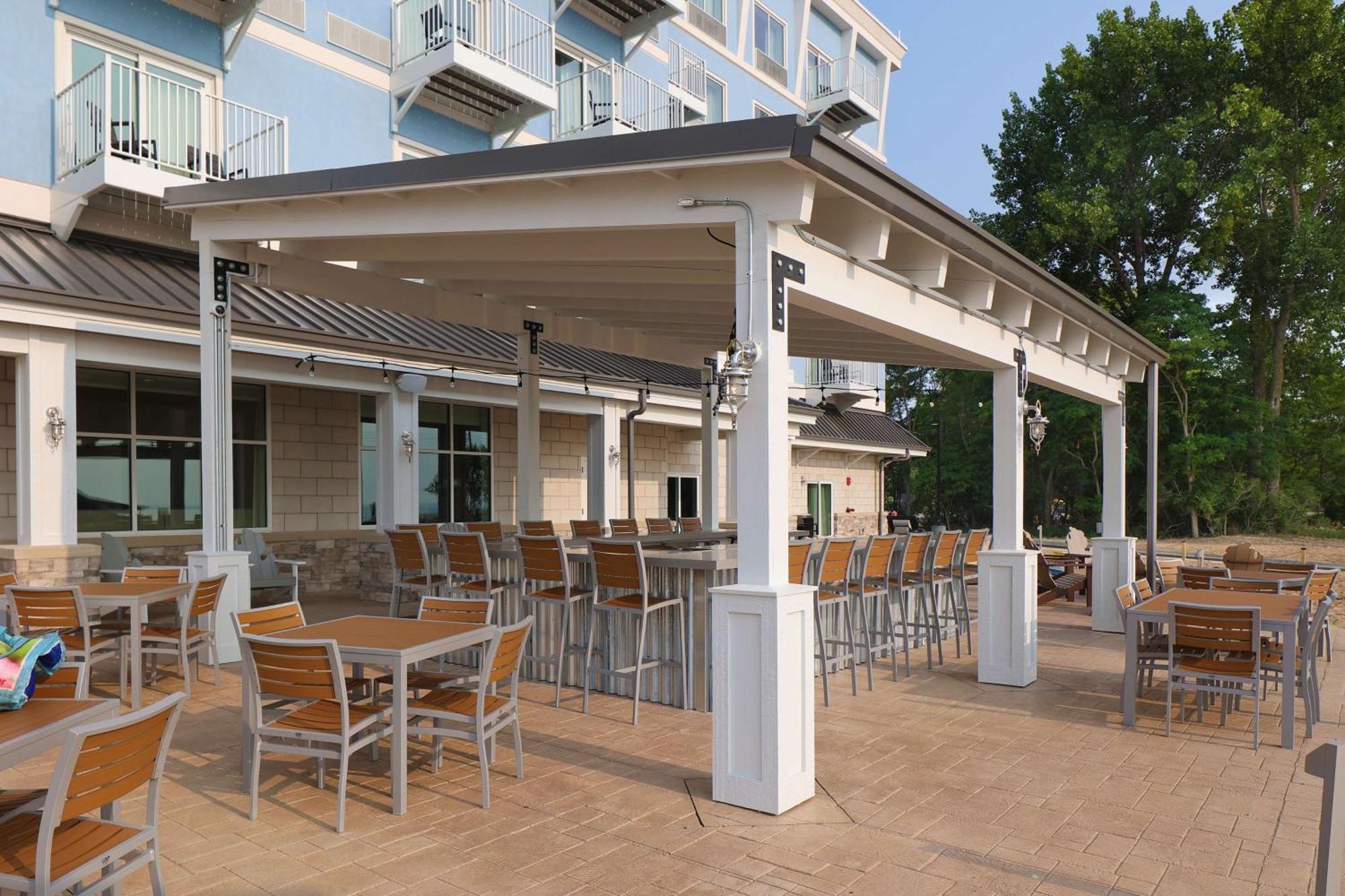 Hampton Inn & Suites Manistee, Mi מראה חיצוני תמונה
